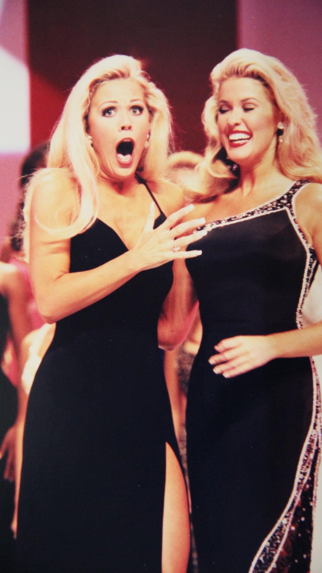 Jamie Converse is crowned Miss Florida USA 1998