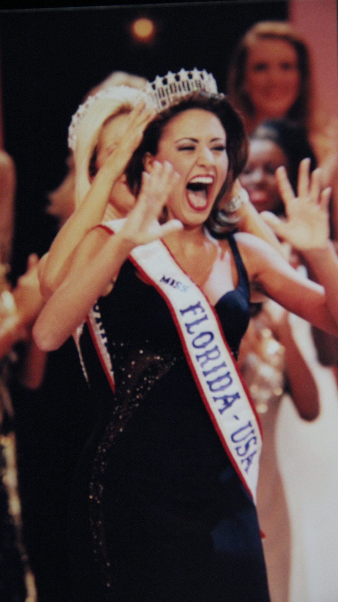 Melissa Quesada is crowned Miss Florida USA 1999