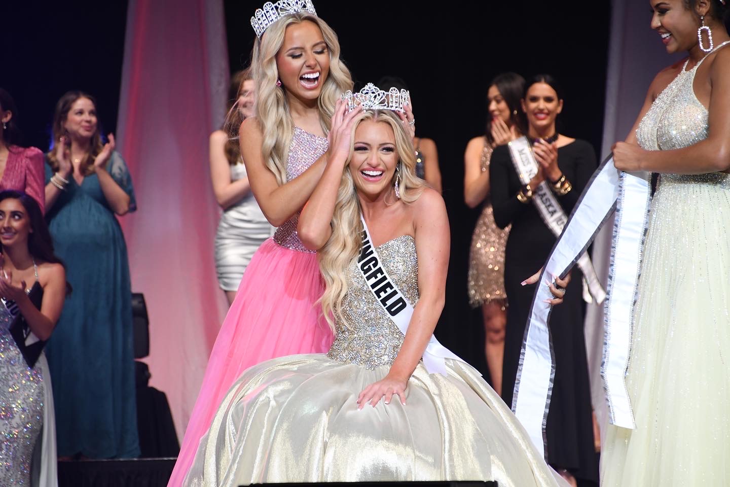 Shae Smith is crowned Miss Missouri Teen USA 2022