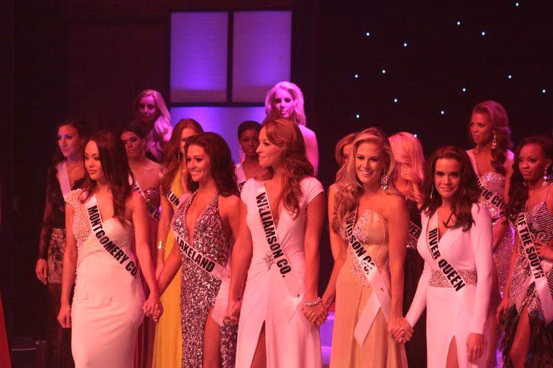 Sarah Gross, Kyndall Covington, Lauren Tangard, Brenna Mader and Tara Zolfagharbik are the final five at Miss Tennessee USA 2013
