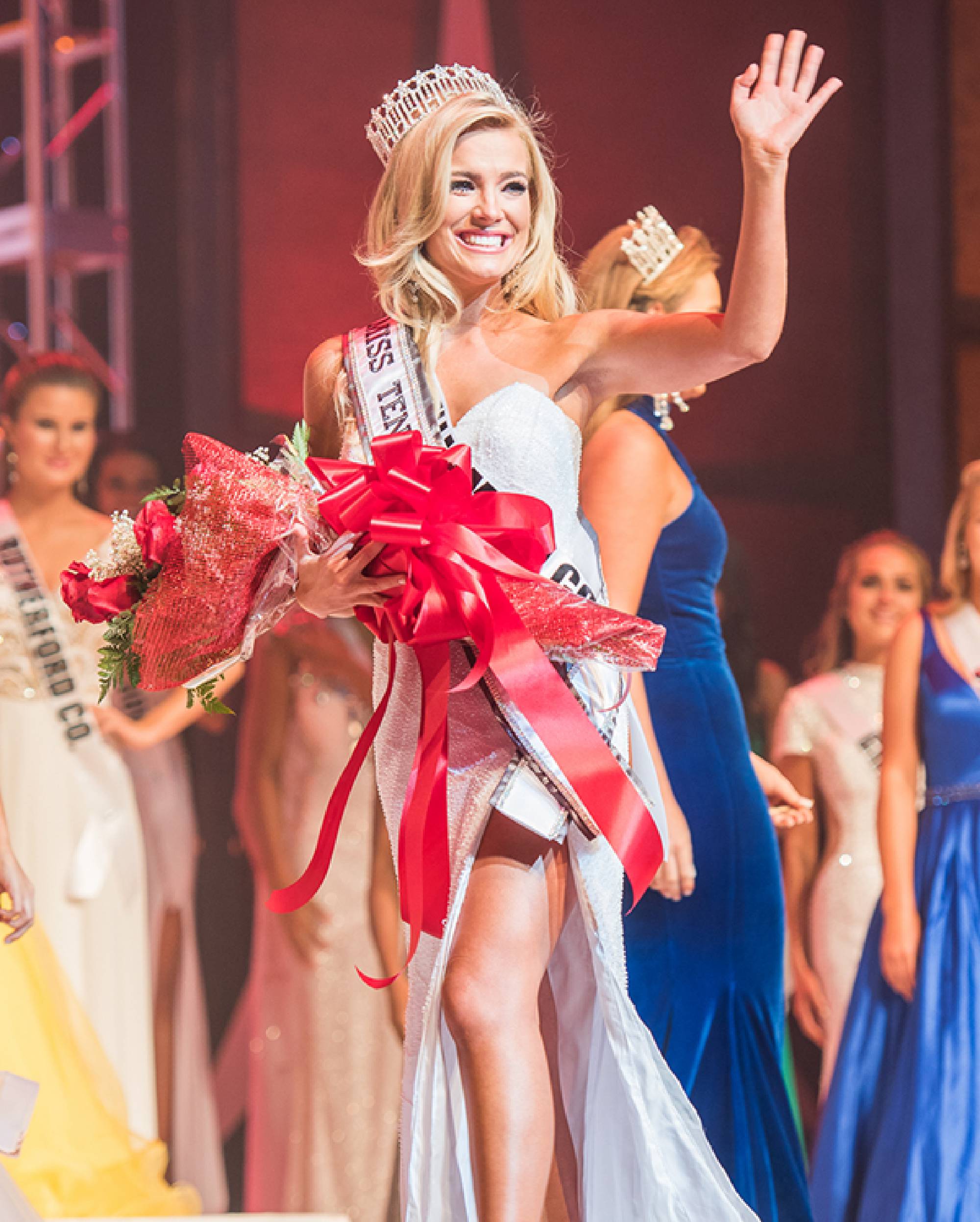 Miss Willamson County, Allee-Sutton Hethcoat takes her first walk as Miss Tennessee USA 2017