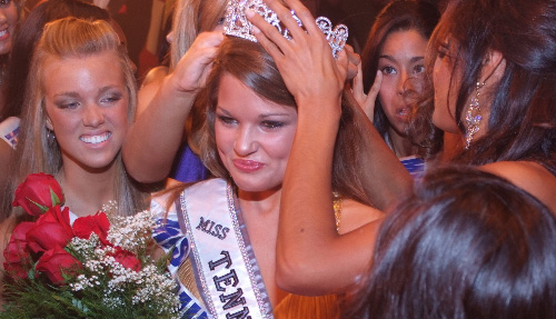 Natalie Phillips is congratulated after winning Miss Tennessee Teen USA 2008