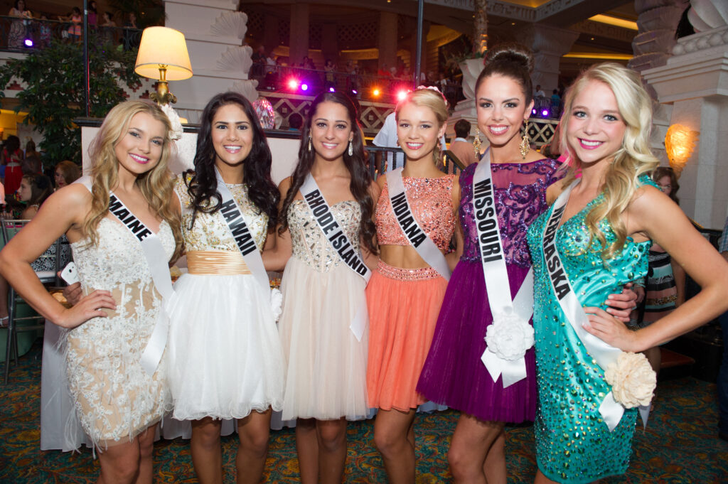 Danielle Hurtubise, Miss Maine Teen USA 2014; Mariah Gosling, Miss Hawaii Teen USA 2014; Gabriella Maggiacomo, Miss Rhode Island Teen USA 2014; Zoe Parker, Miss Indiana Teen USA 2014; Samantha Bowers, Miss Missouri Teen USA 2014; and Savannah Rave, Miss Nebraska Teen USA 2014; enjoy the Welcome Reception sponsored by Lisa B at the Café in the Great Hall of Waters at Atlantis Paradise Island Resort on Wednesday July 30th. The 51 contestants will spend the week touring, filming, rehearsing, and preparing to compete for the title of Miss Teen USA 2014. The final competition will stream on August 2, 2014 LIVE on www.missteenusa.com at 8 p.m. ET from Atlantis, Paradise Island resort in The Bahamas. HO/Miss Universe Organization L.P., LLLP