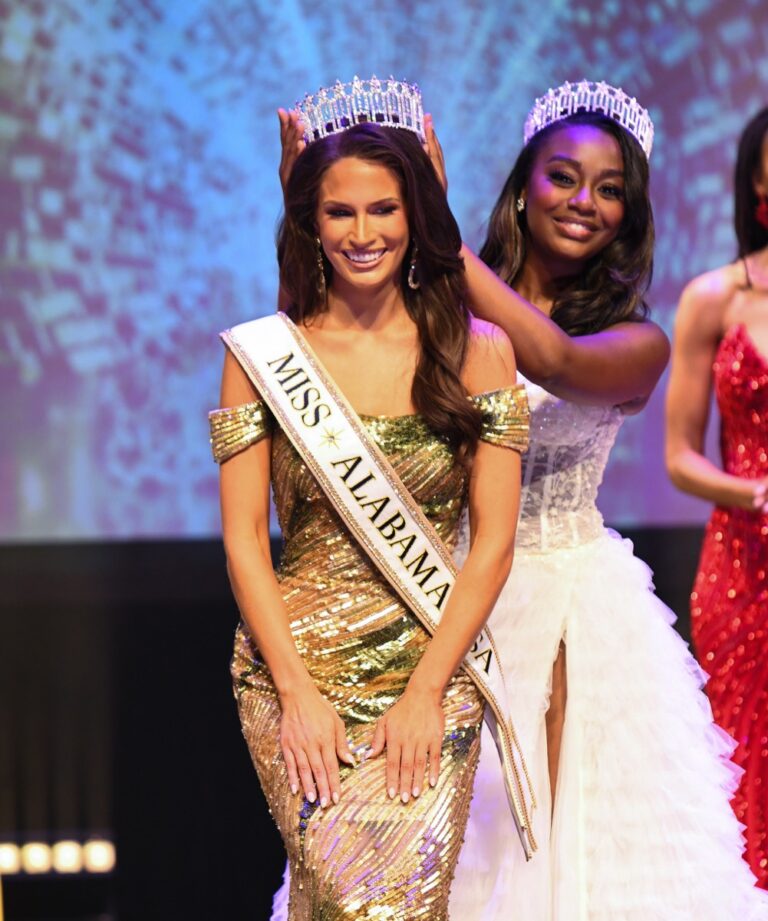 Alabama Crowning Photo Album • Miss 2026