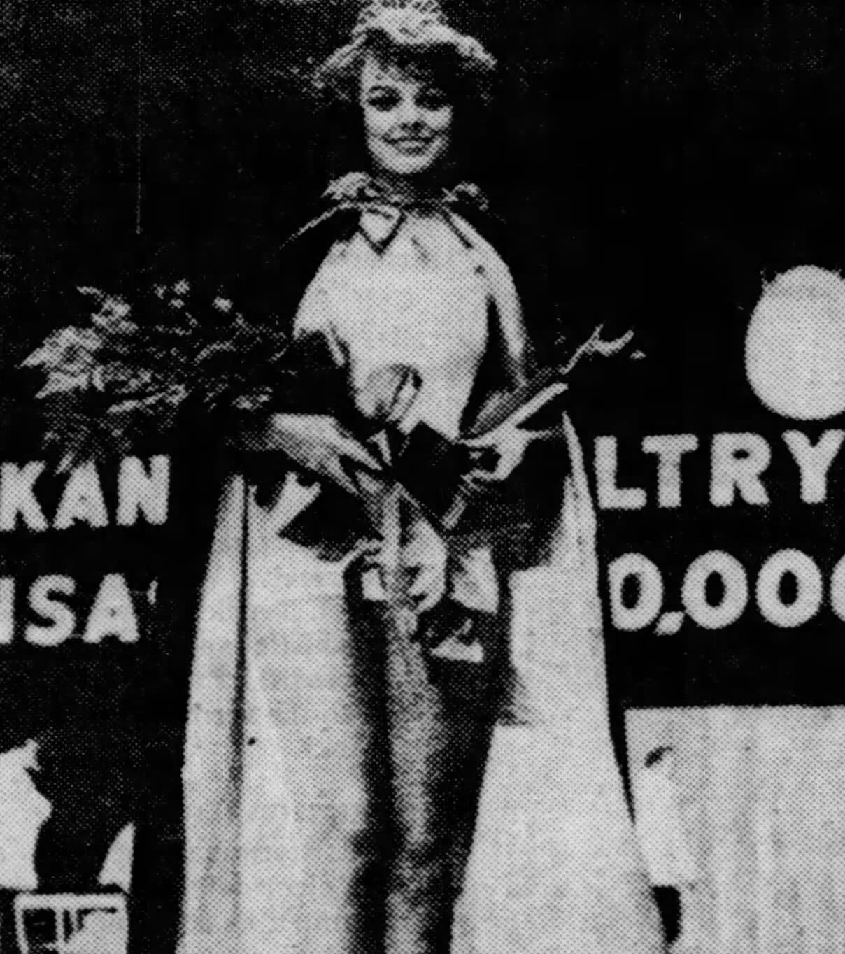 Cheryl Bechtelheimer is crowned Miss Arkansas USA 1963