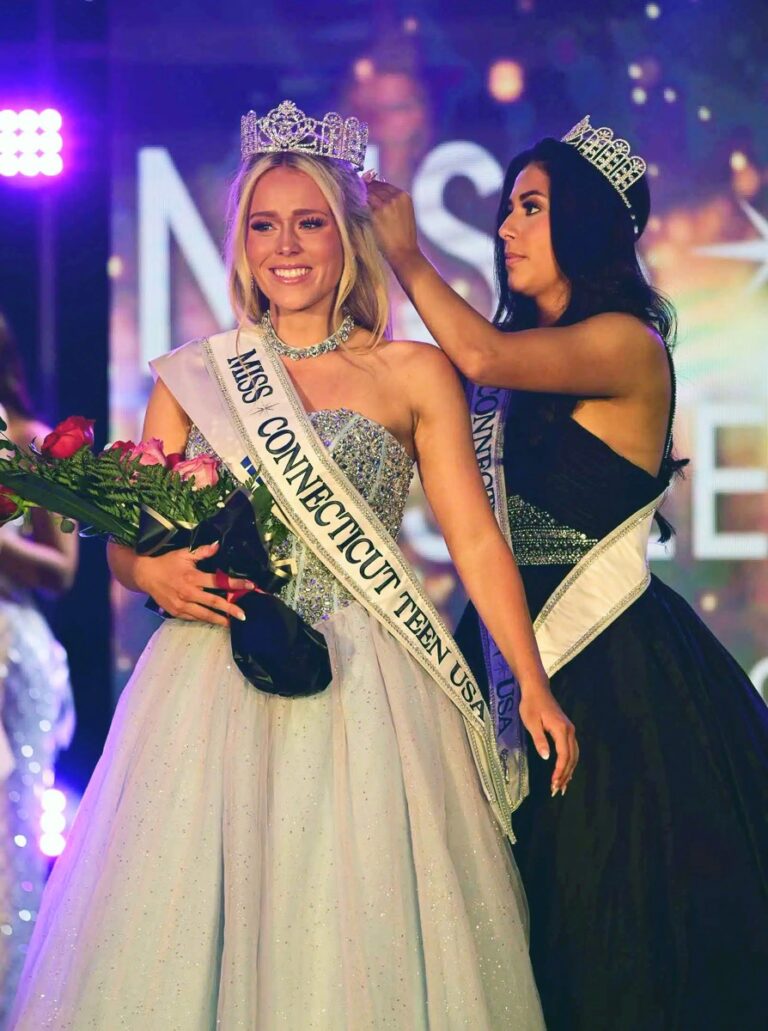 Connecticut Crowning Photo Album • Teen 2026