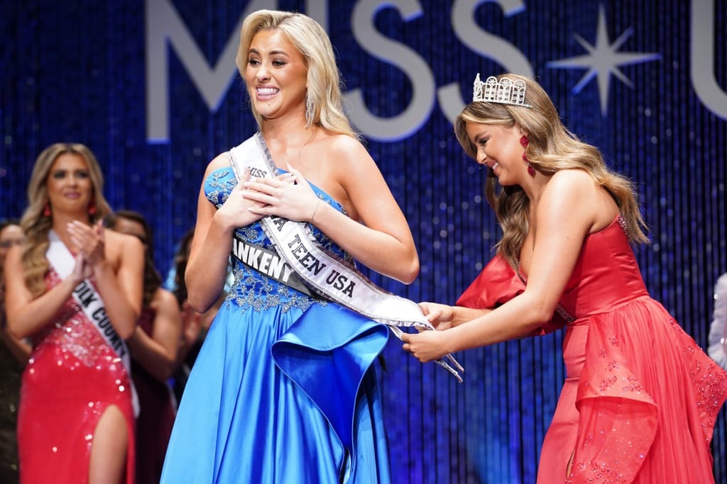 Madeline Erickson reacts to winning Miss Iowa Teen USA 2023