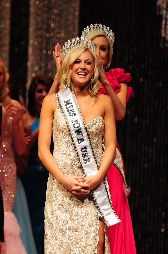 Miss Iowa USA 2012 Rebecca Hodge