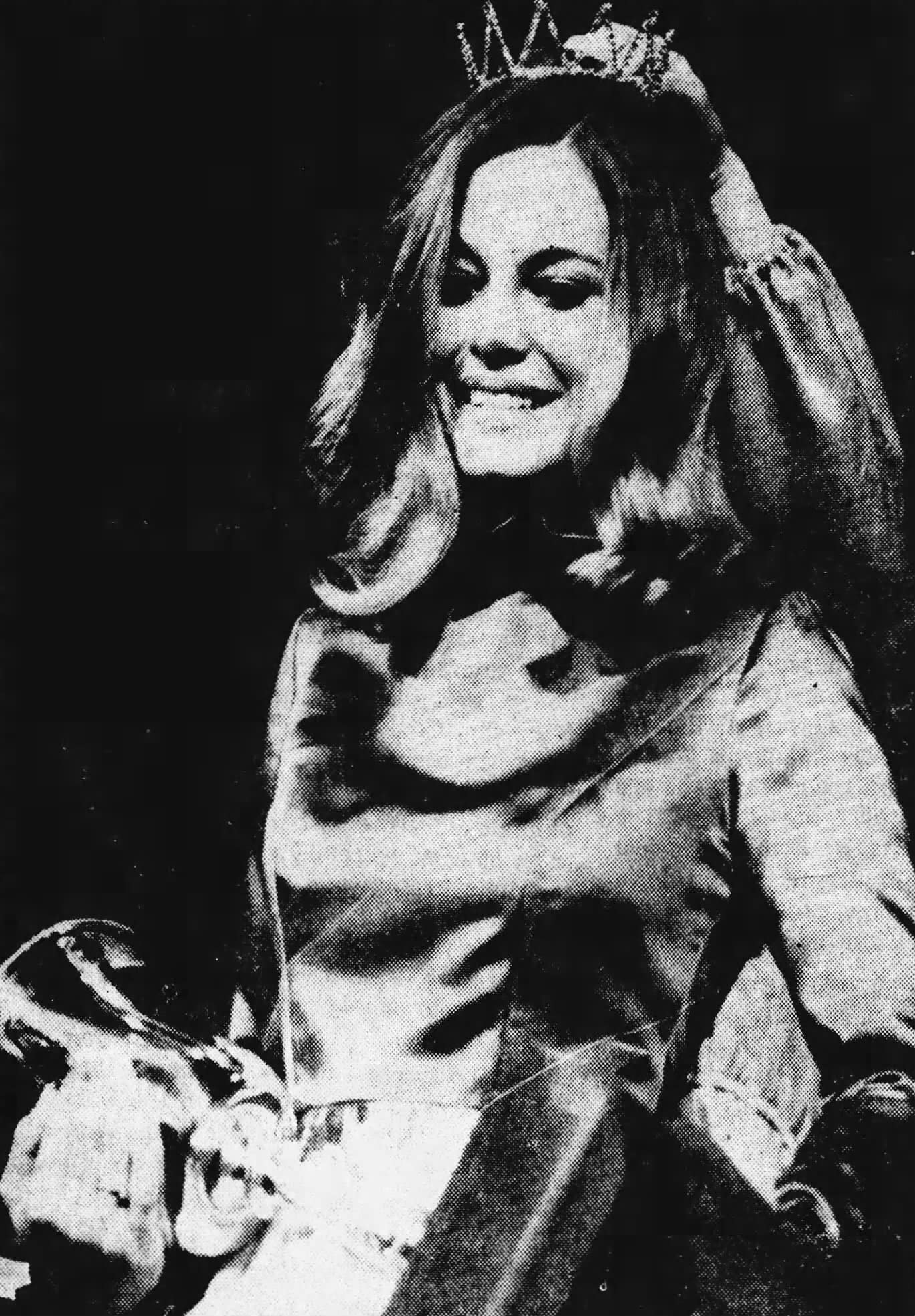 Dale Carder is crowned Miss Massachusetts USA 1972