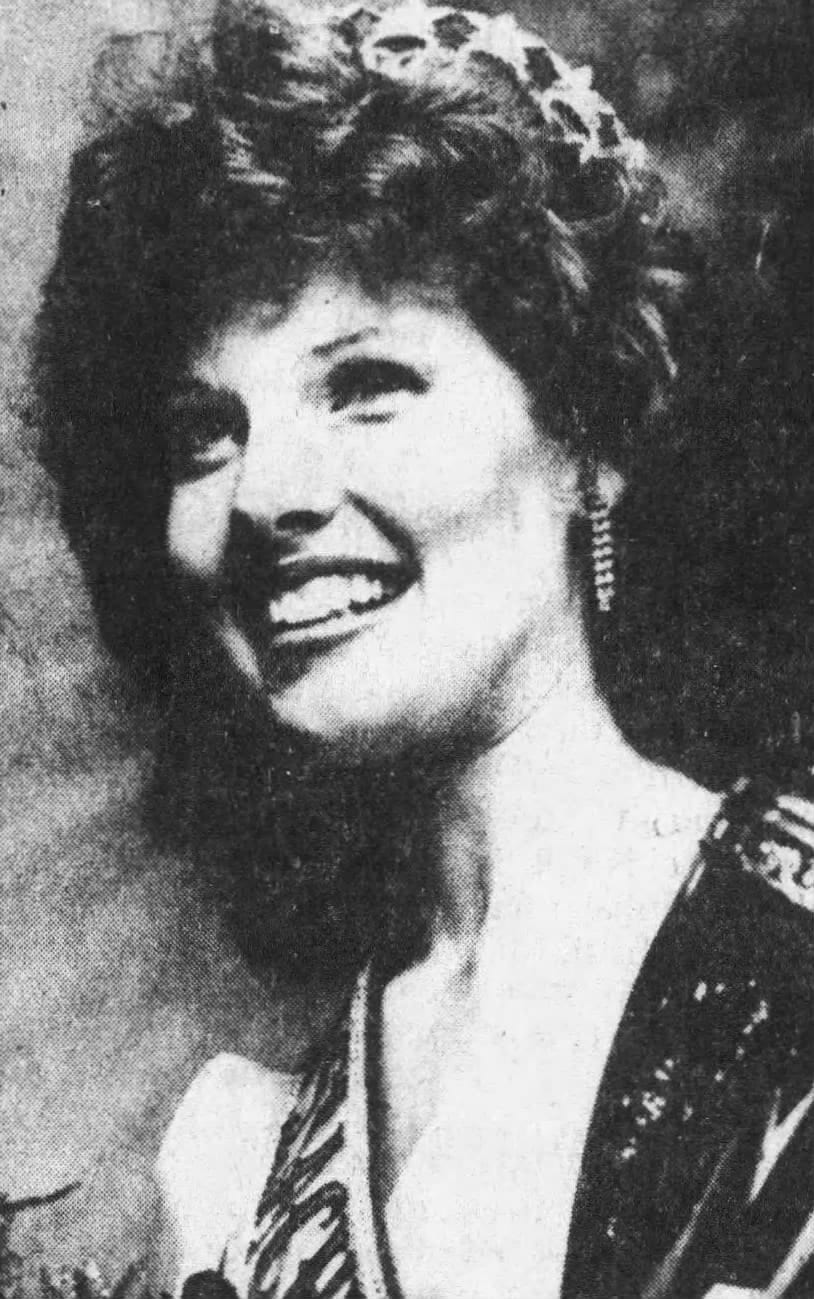 Robin Silvia is crowned Miss Massachusetts USA 1983