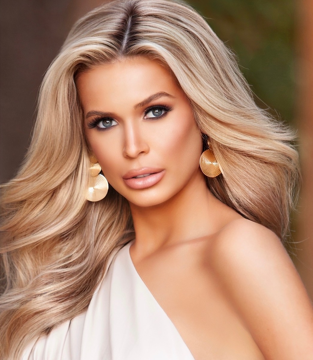 Miss-Arkansas-USA-2026-Anna-Claire-Hay-%