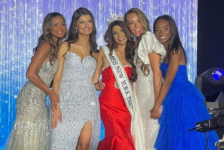 Miss New York Teen USA 2024 top five • Isabelle Oommen (3RU), Elisa Akin (1RU), Valarie Goorahoo (Miss NY Teen USA 2024), Vegas Turner (2RU), Emily Hall (4RU)