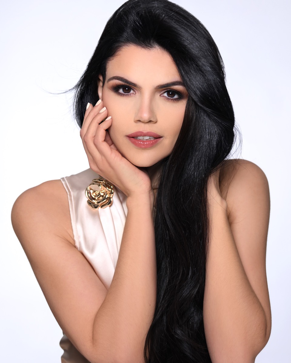 Miss-Rhode-Island-USA-2026-Victoria-Cuar