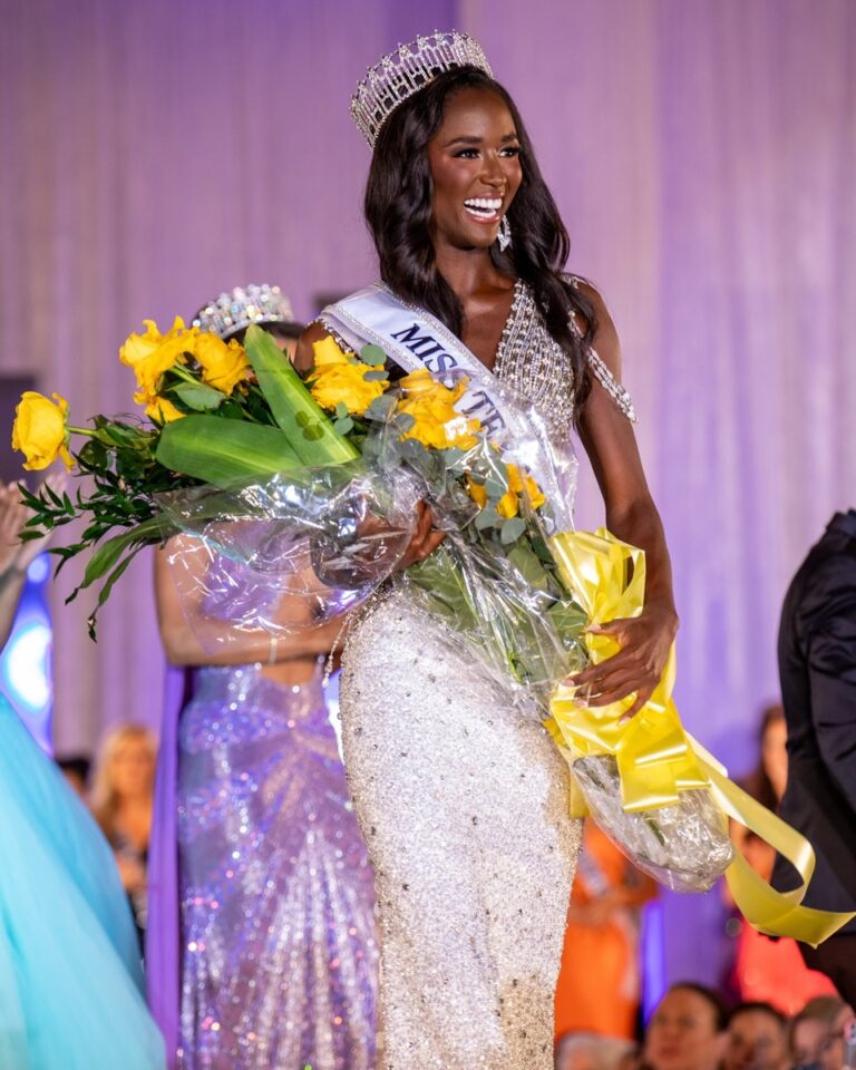 Aarieanna Ware takes her first walk as Miss Texas USA 2024