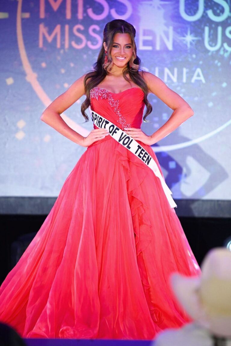 Virginia State Gown Photo Album • Teen 2026