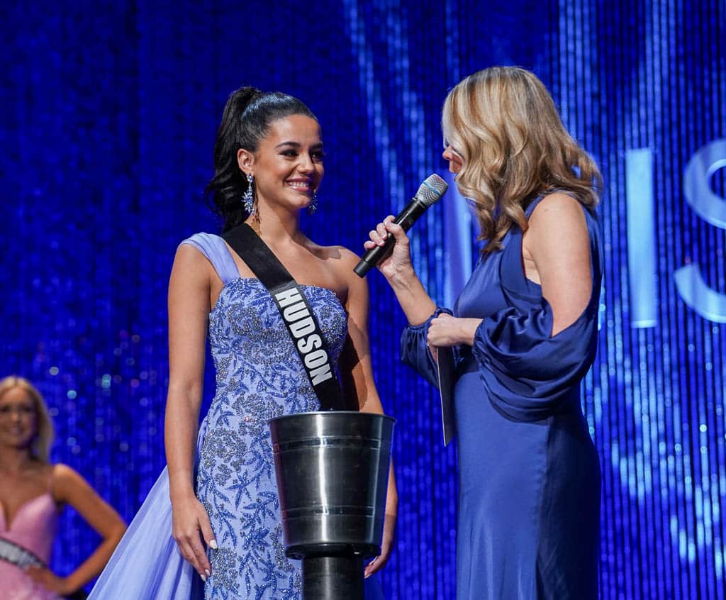 Shelby Hohneke answers her final question at Miss Wisconsin Teen USA 2023
