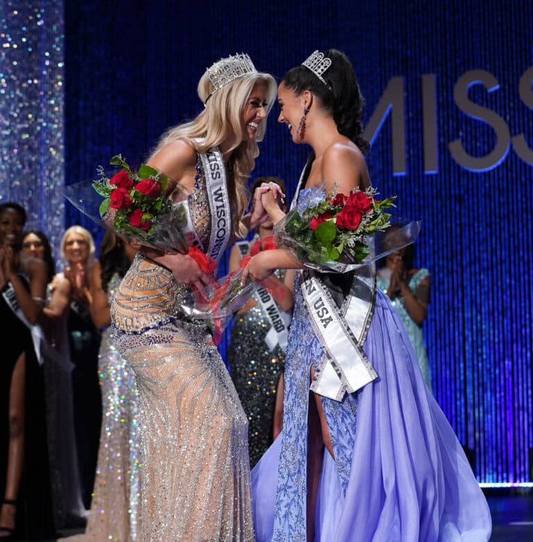 Alexis Loomans and Shelby Hohneke take their first walk as Miss Wisconsin USA 2023 and Miss Wisconsin Teen USA 2023